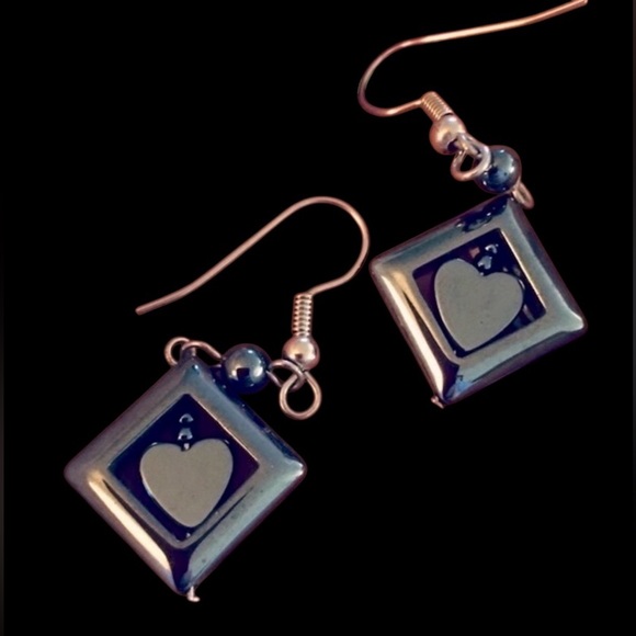 Hematite Heart Earrings NWT Handmade - Picture 2 of 5
